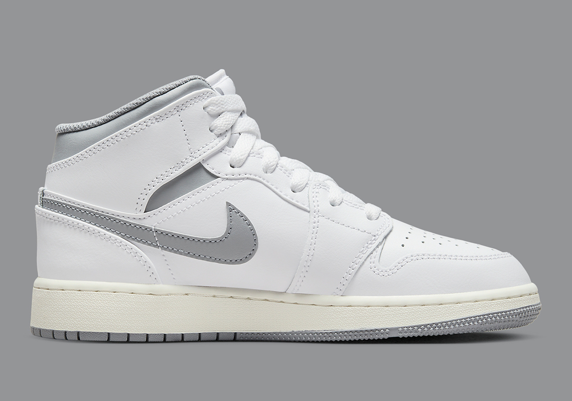 Air Jordan 1 Mids Kids Neutral Grey 4