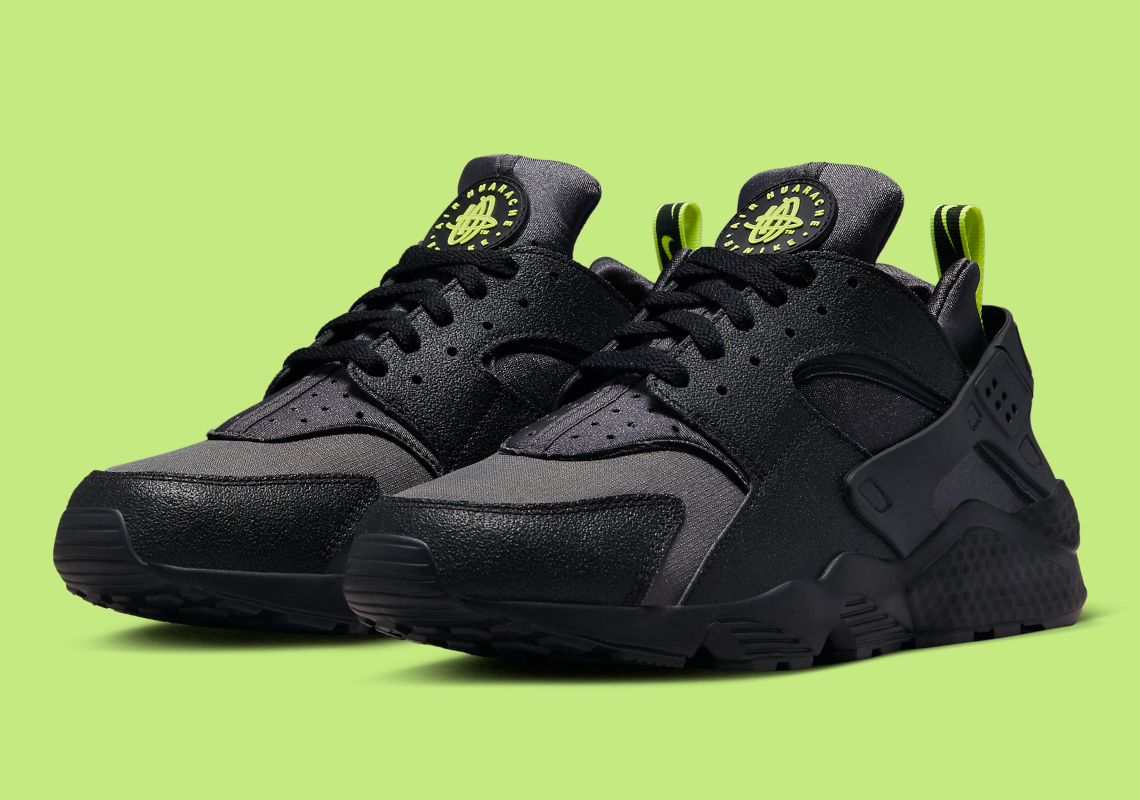 "Volt" Electrifies This Stealthy Nike Air Huarache