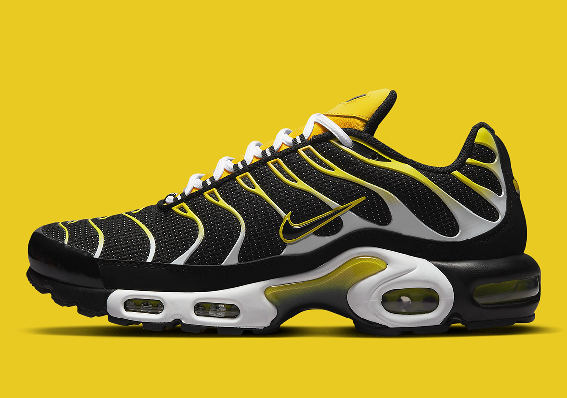 Nike Air Max Plus Black Yellow Dq3983 001 8