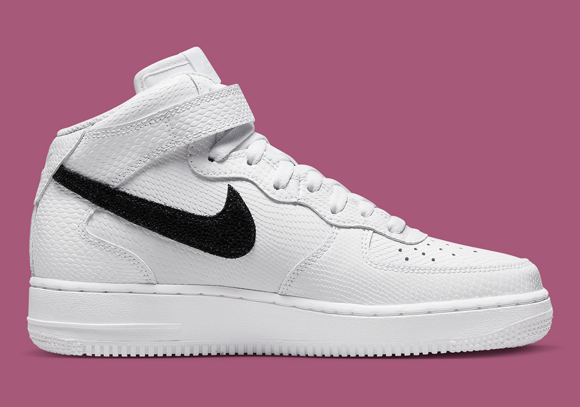 Nike Air Force 1 Mid White Black Reptile Dz5211 100 2