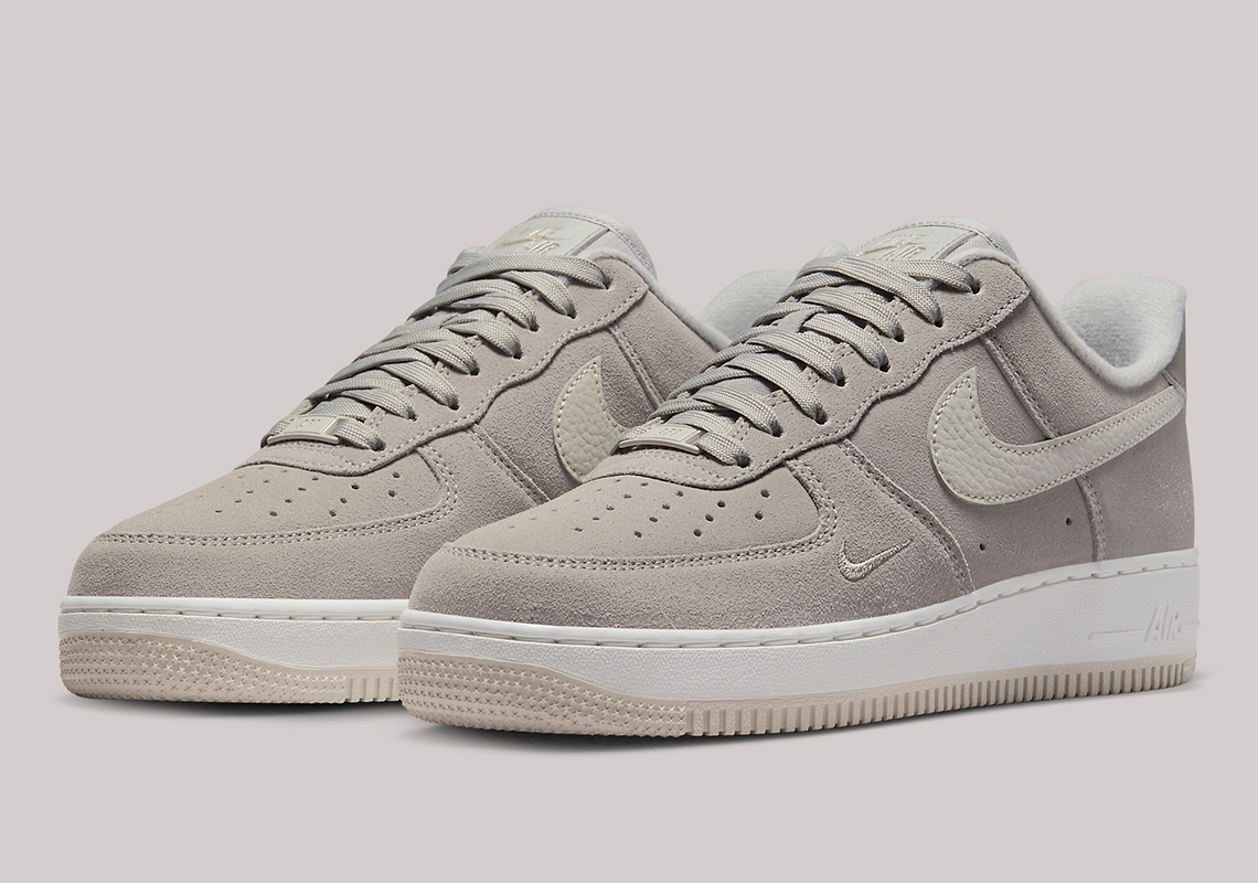 Grey Suedes Outfit This Simple Nike Air Force 1