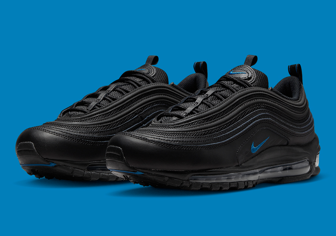 Multi-Swoosh Panels Decorate This Nike Air Max 97