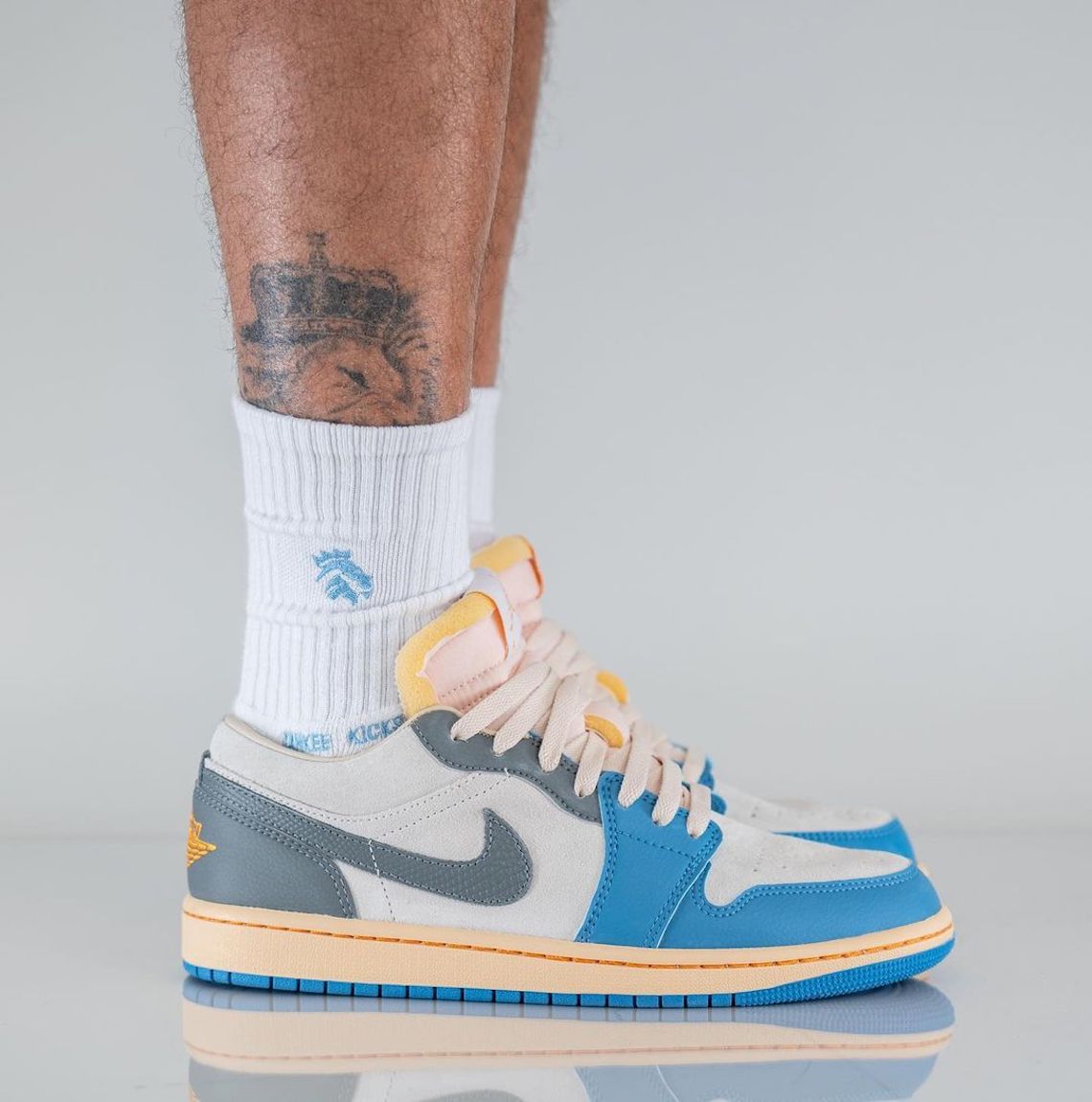 Air Jordan 1 Low Unc Grey Dz376 469 3