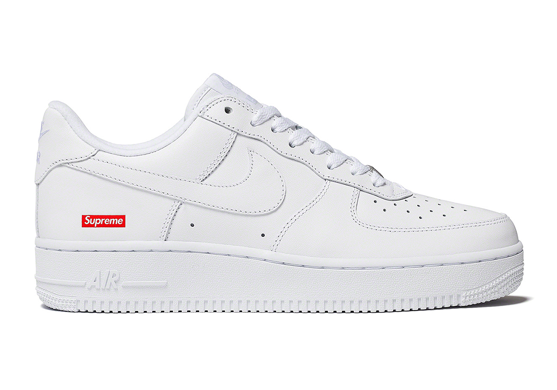 Supreme Nike Air Force 1 Fw22 White