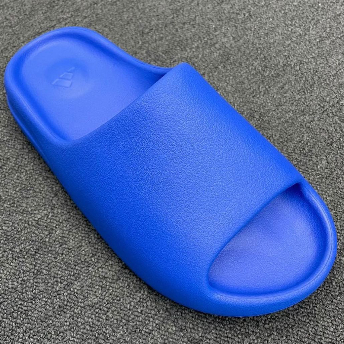 Adidas Yeezy Slides Azure Release Date 1