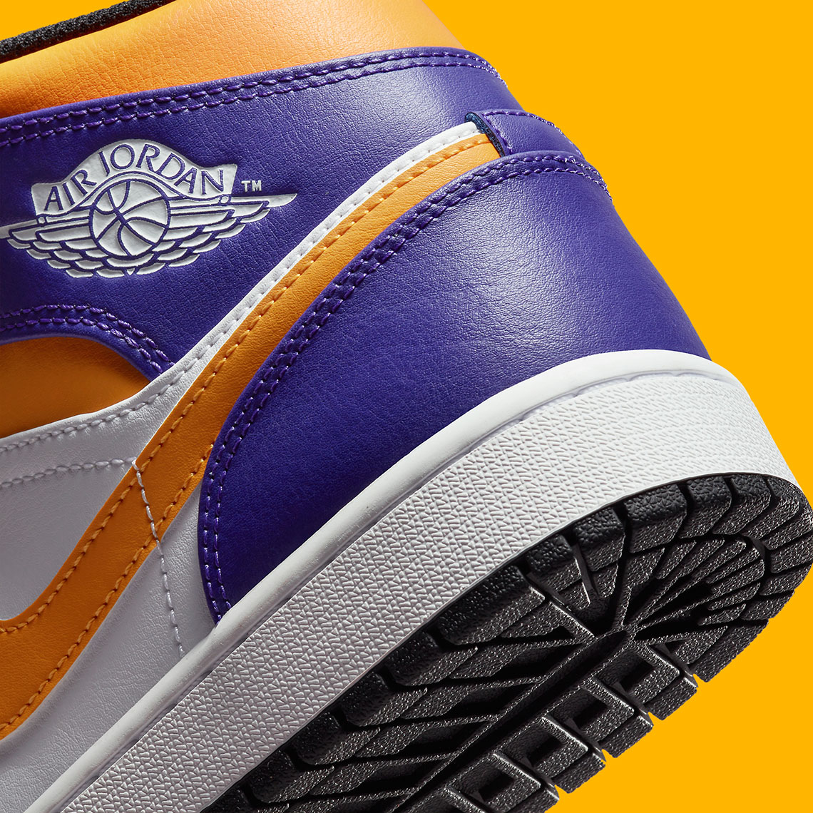 Air Jordan 1 Mid Lakers Dq8426 517 Release Date 4