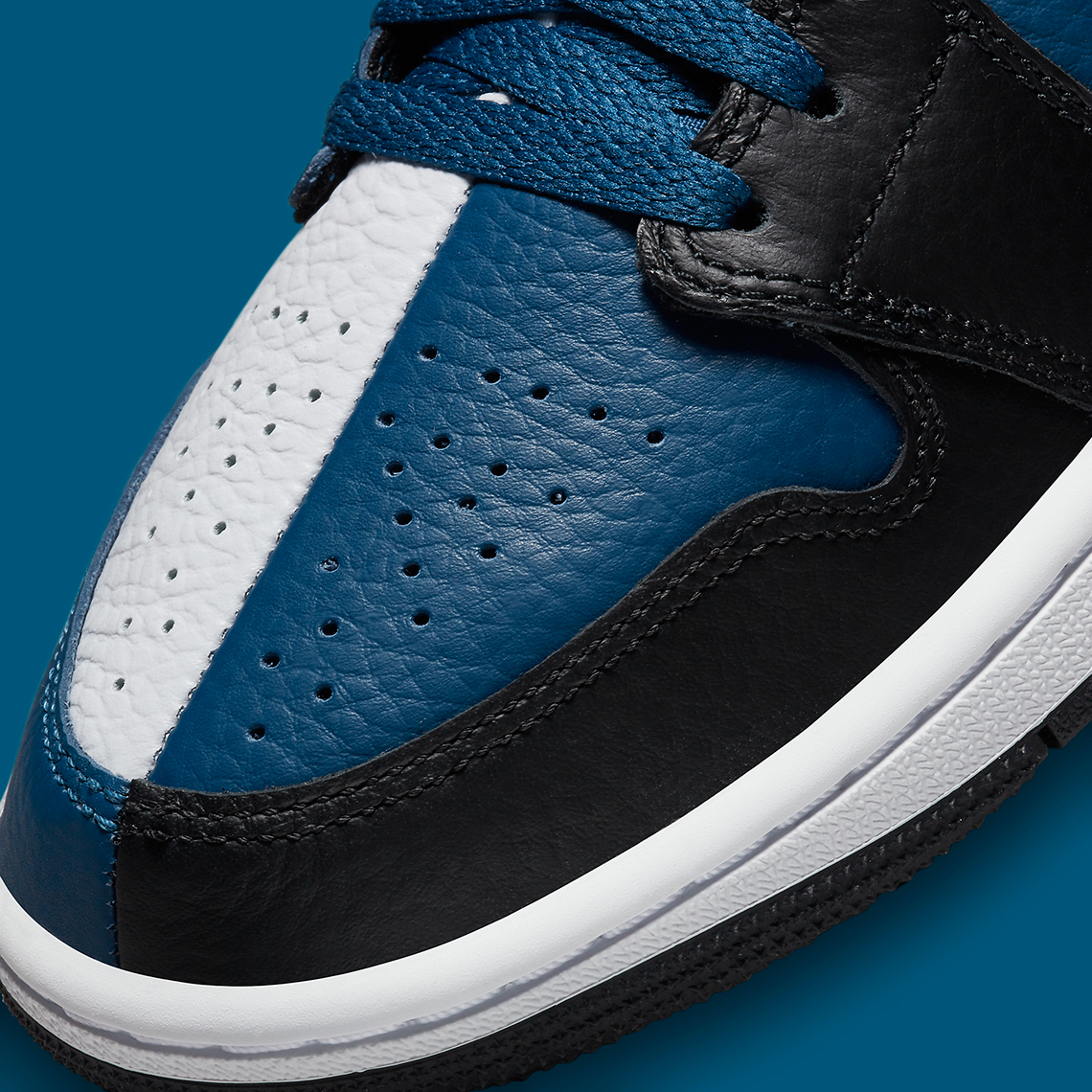 Air Jordan 1 Mid Se Split Blue Black White Dr0501 401 4