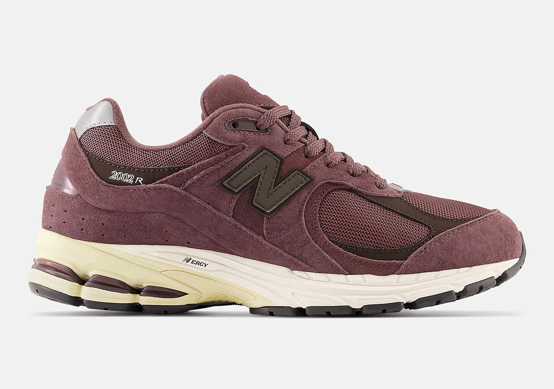 New Balance 2002r Plum Suede M2002rcd 1