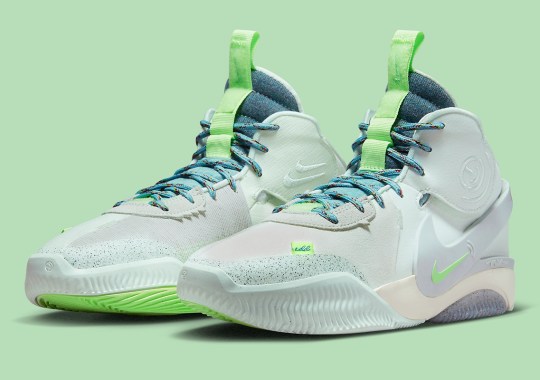 Elena Delle Donne’s Nike Air Deldon Signature Shoe Features Flyease Entry System