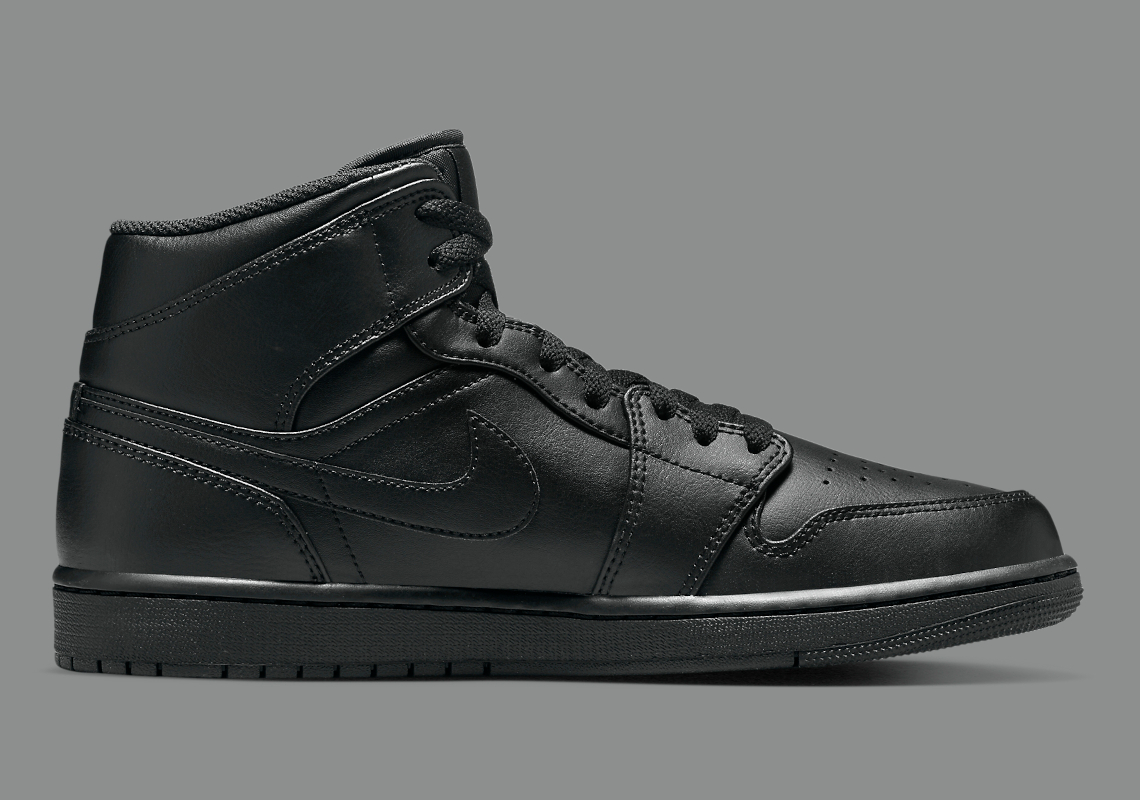 Air Jordan 1 Mid Black 554724 093 3