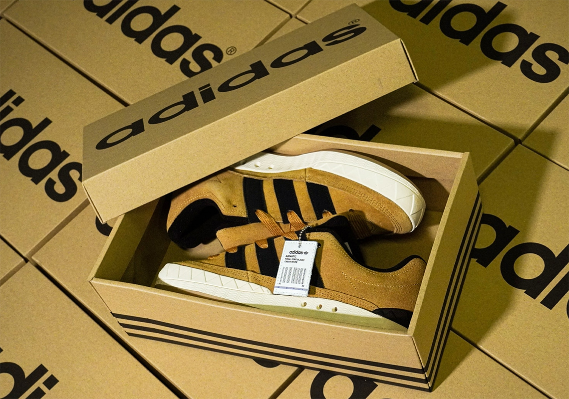 Atmos Adidas Adimatic Og Shoebox Hq3935 1