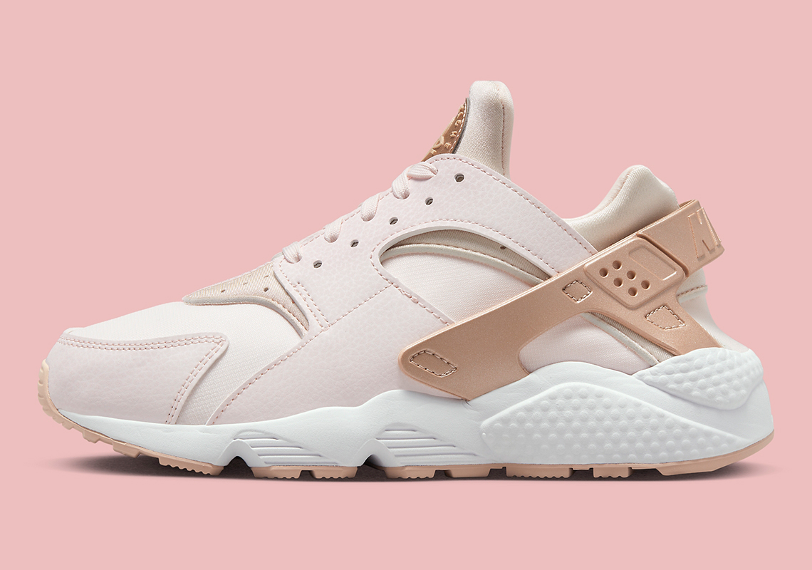 Nike Air Huarache Soft Pink Dv6017 600 3