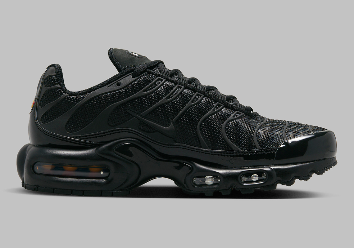 Nike Air Max Plus Triple Black Reflective Fb8479 001 3