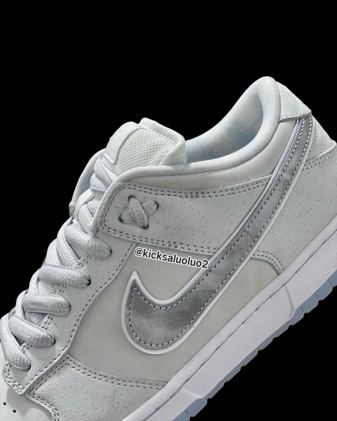 Concepts Nike Dunk Low White Lobster Sample 3