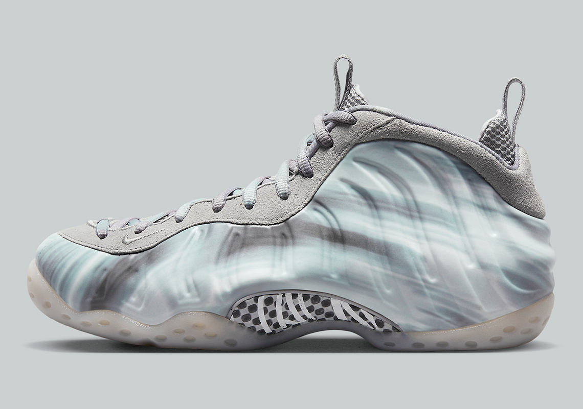 Nike Air Foamposite One 10 1