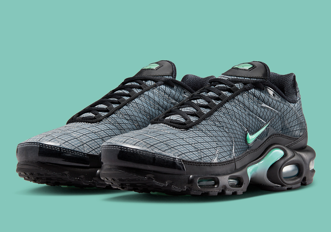 Nike Air Max Plus Fb3351 001 4