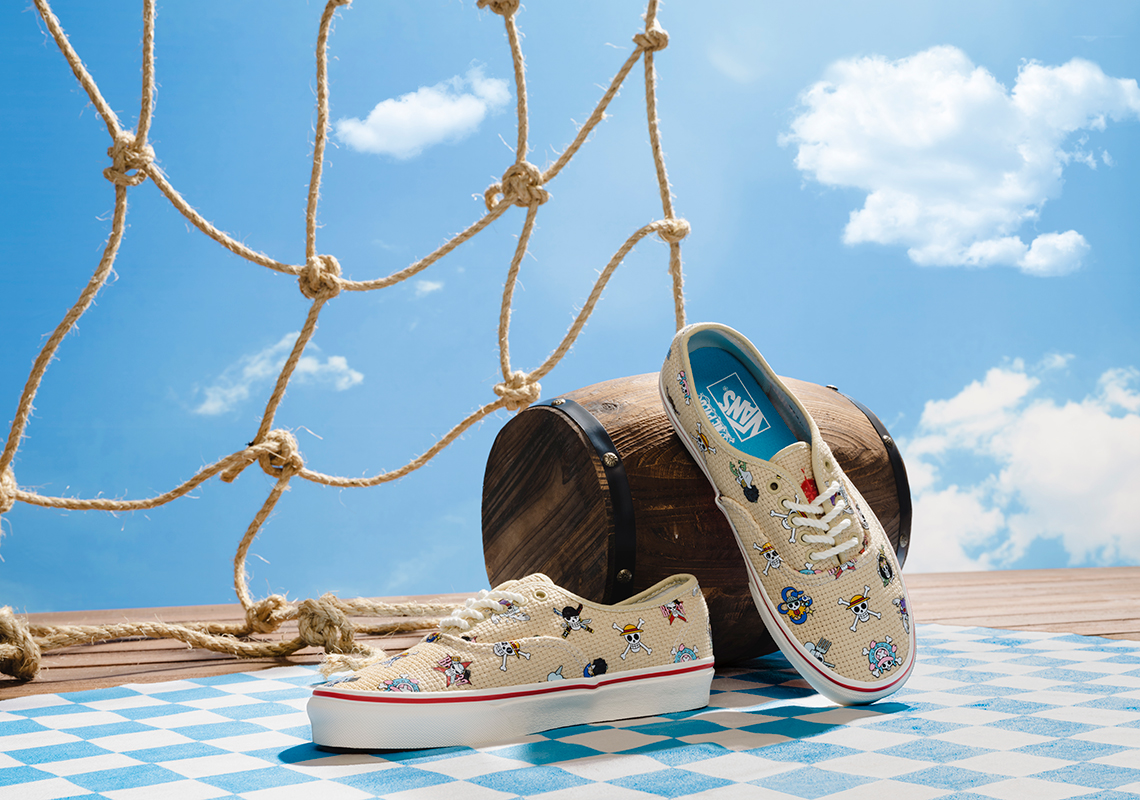 One Piece Vans Authentic 4