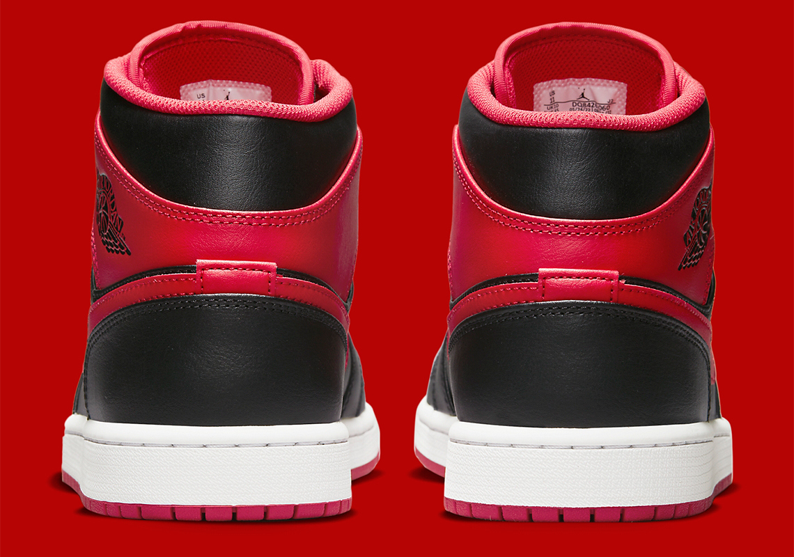 Air Jordan 1 Mid Bred Dq8426 060 2