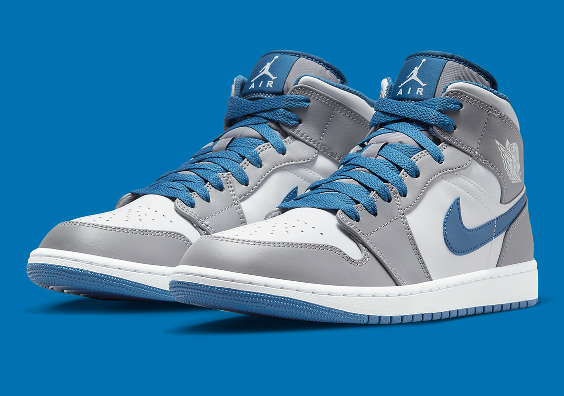 Official Images Of The Air Jordan 1 Mid "Grey/Blue"