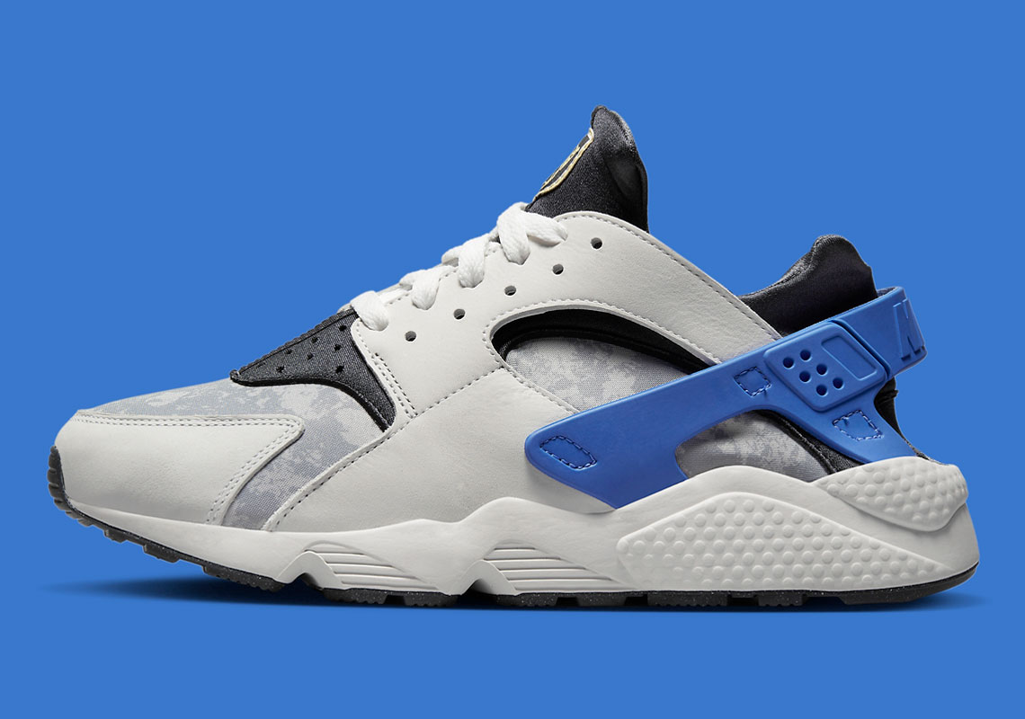 Nike Air Huarache Social Fc Dr0286 100 6