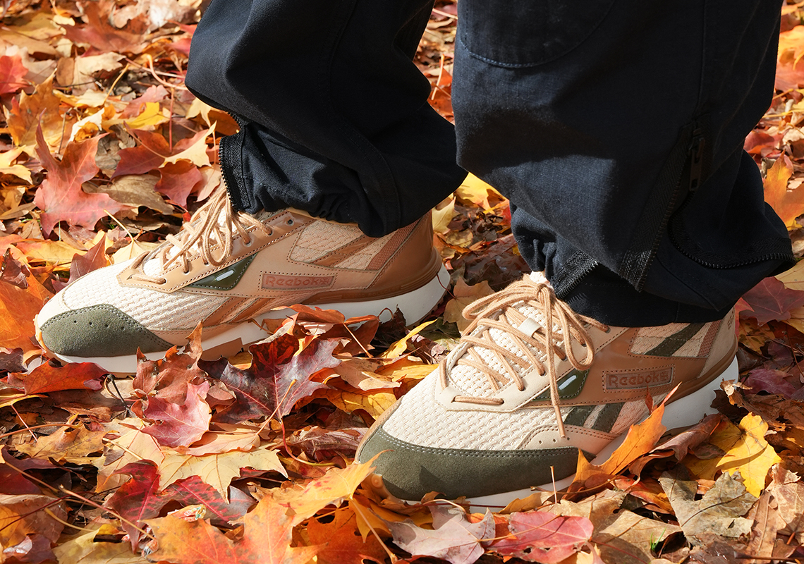 Engineered Garments Reebok Lx2200 Beige 2