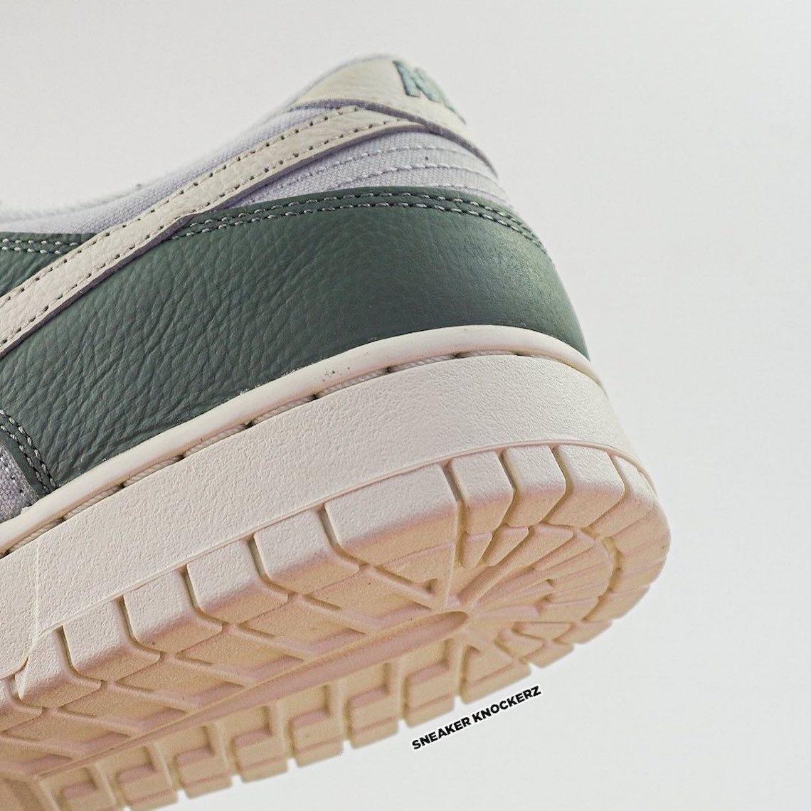 Nike Dunk Low Green Cream 2023 011