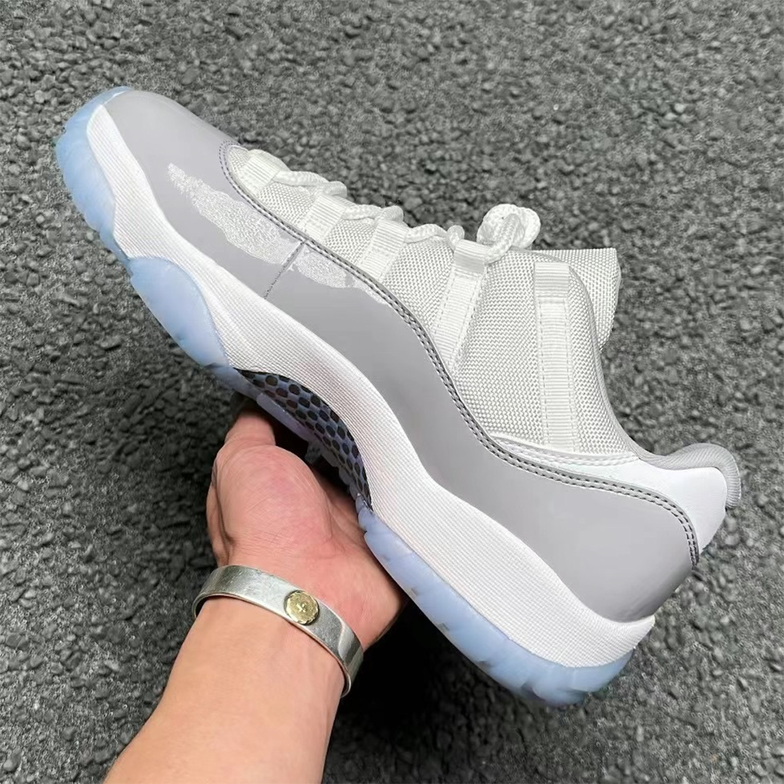 Jordan 11 Low Cement Grey Av2187 140 5