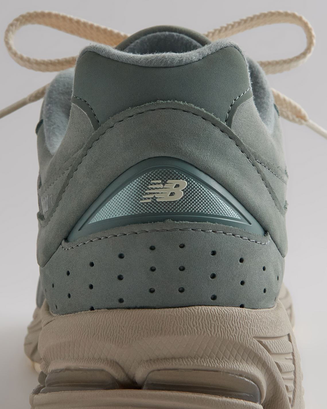 Kith New Balance 2002r Pistachio Release Date 3