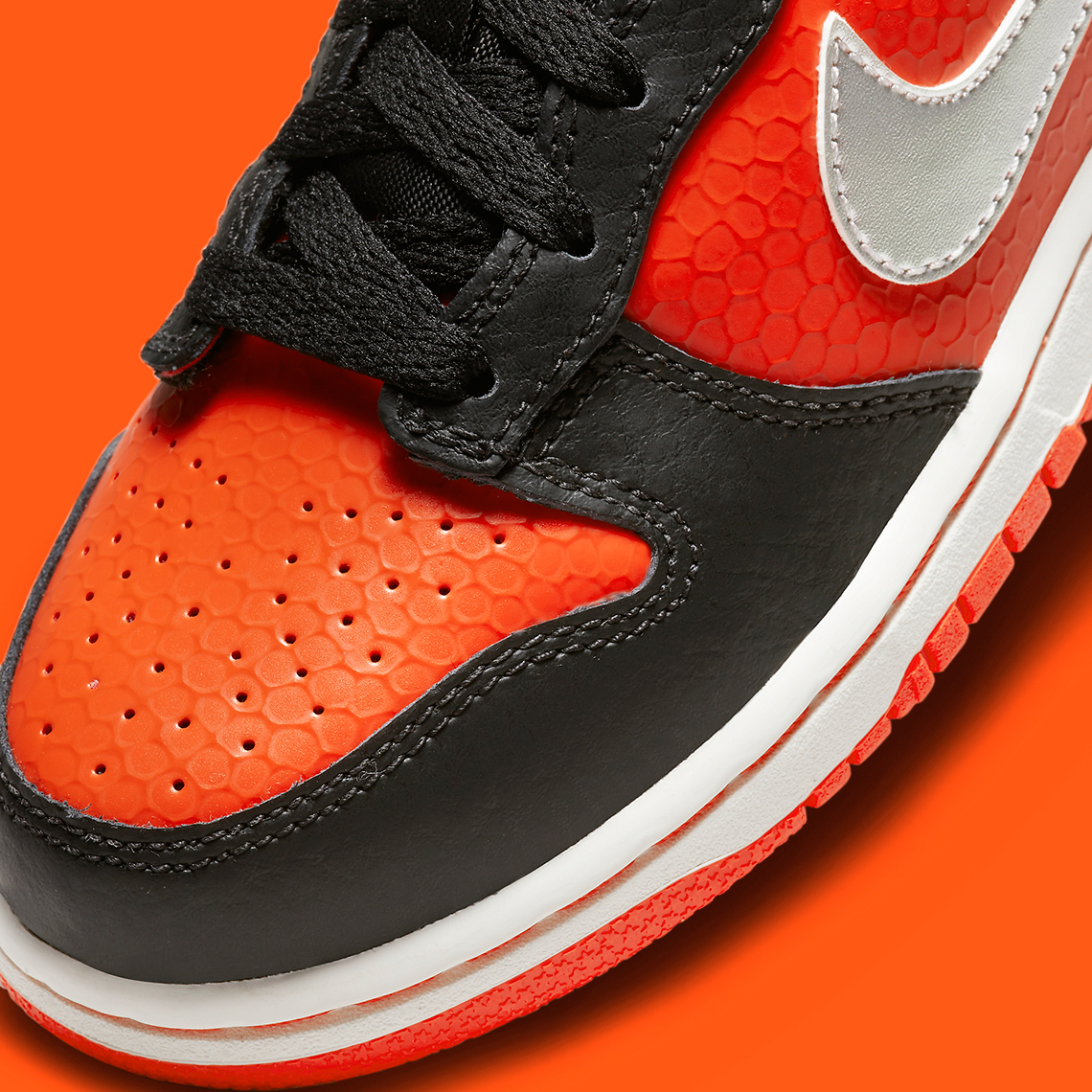 Nike Dunk Low Ps Martian Dv1988 001 4