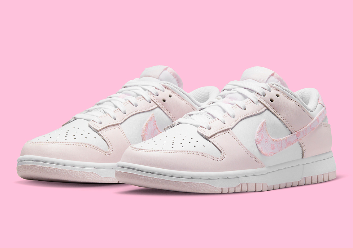 "Pink Paisley" Print Lands On The Nike Dunk Low