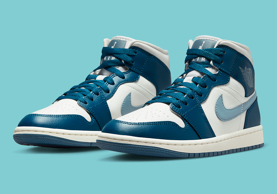 Aquatic Blue Animates The Next Women's Air Jordan 1 Mid