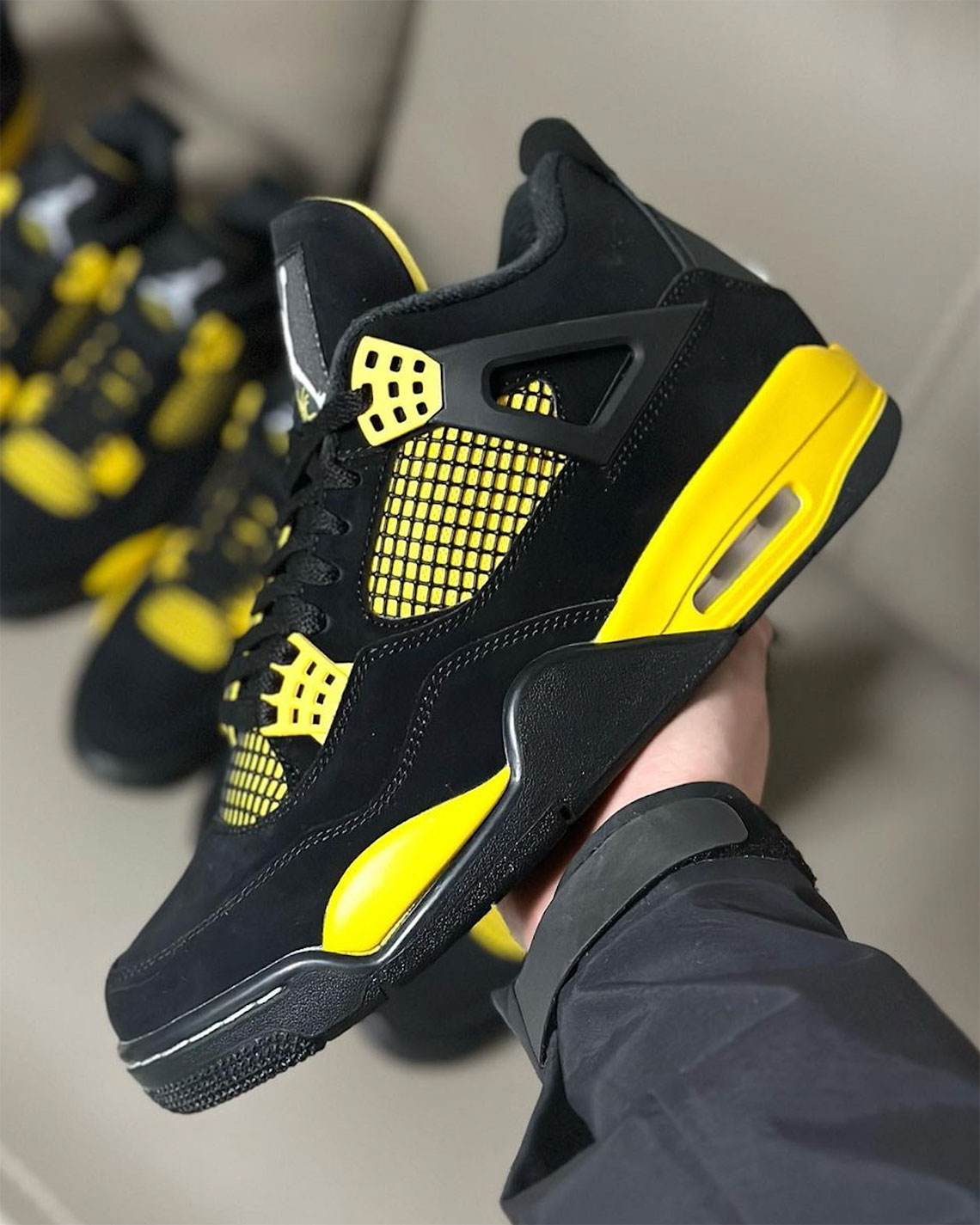 Air Jordan 4 Thunder Black Tour Yellow White Dh6927 017 4