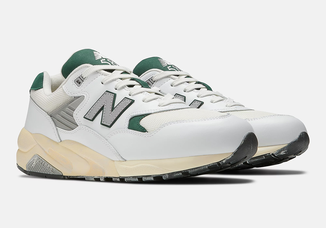 First Look At The New Balance 580 “Green/Cream”