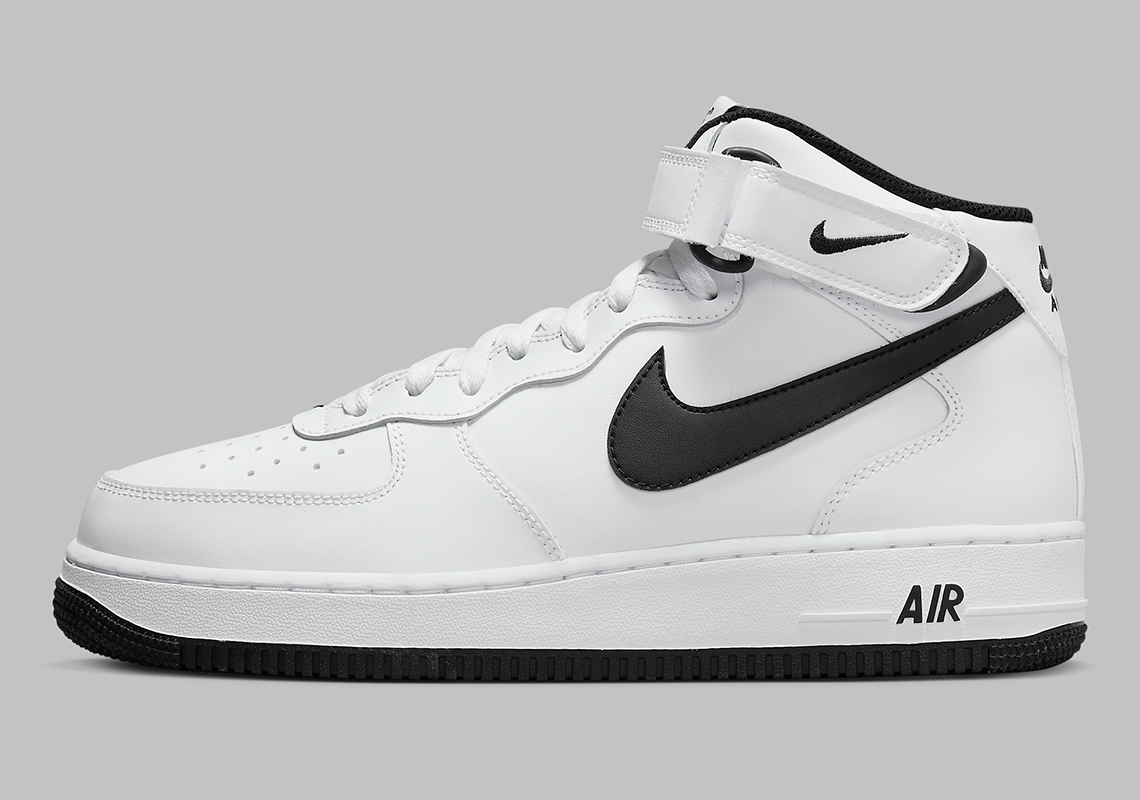 Tried And True "Black/White" Pairing Lands On The Nike Air Force 1 Mid