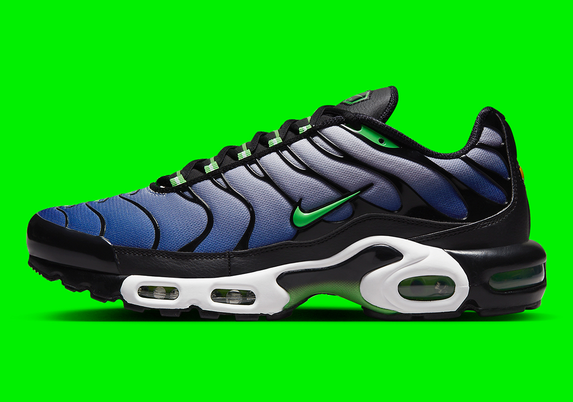 Nike Air Max Plus Icons Dx4326 001 1