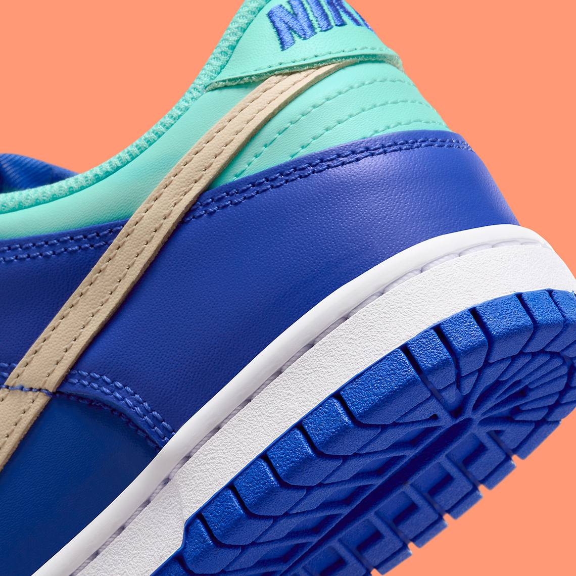 Nike Dunk Low Gs Dz2873 400 3