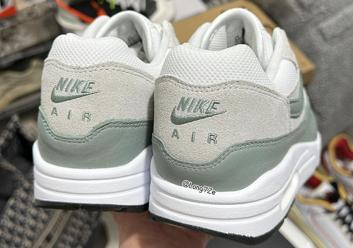 Nike Air Max 1 Mica Green Dz4549 100 06