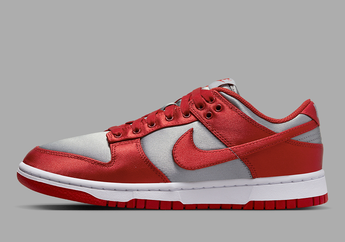 Nike Dunk Low Satin Unlv Dx5931 001 1