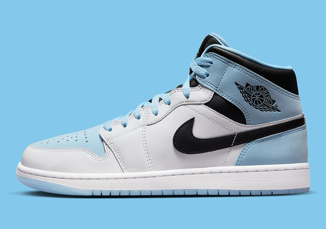 Air Jordan 1 Mid White Black University Blue 5