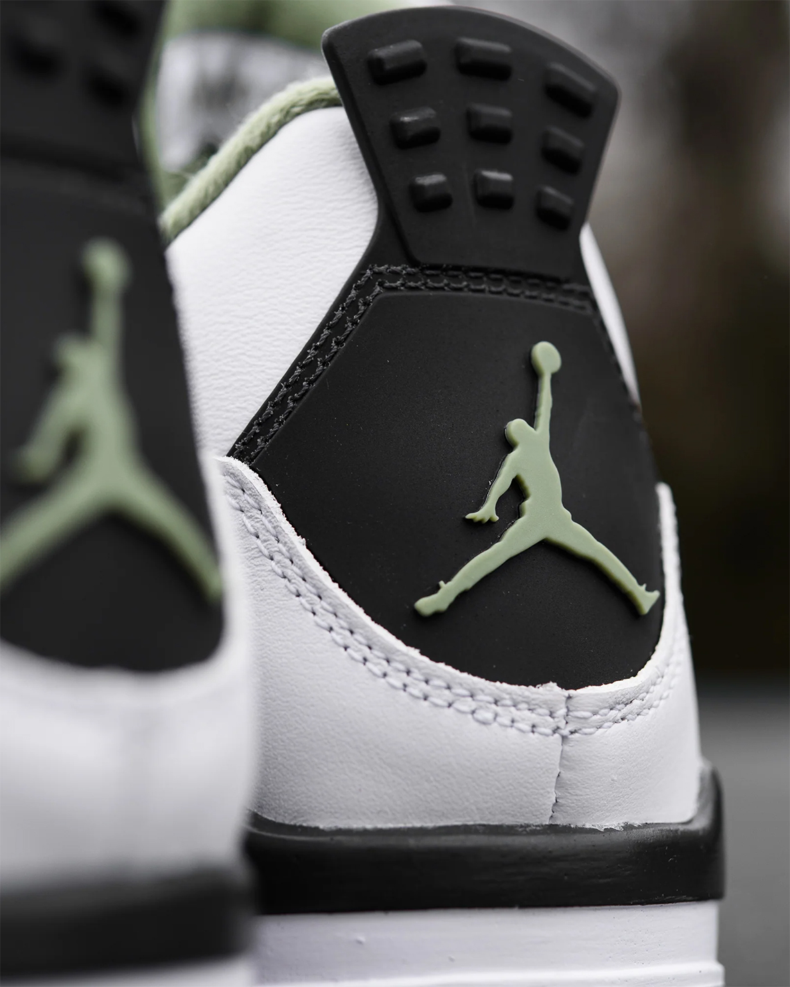 Air Jordan 4 Oil Green Store List 4