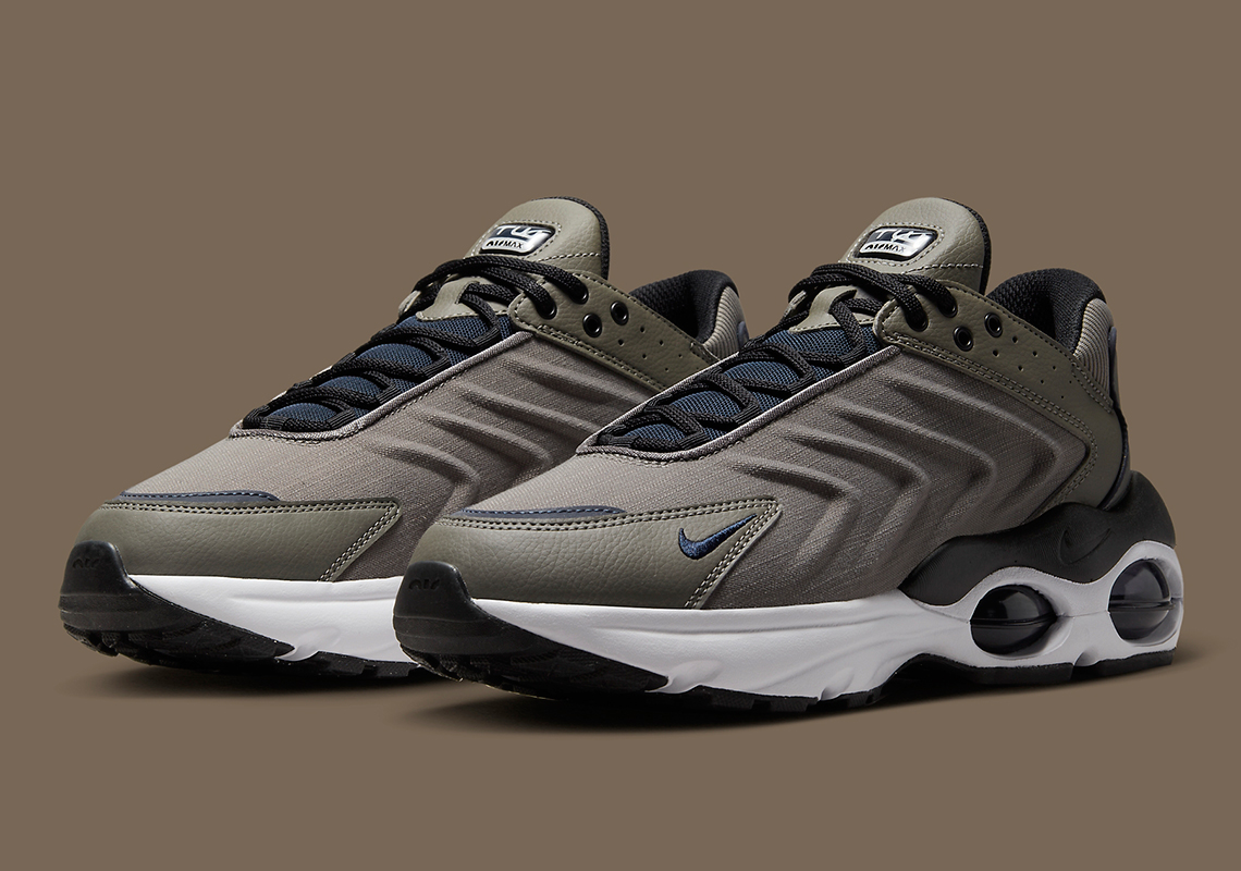 A Dark Smoky Grey Envelops This Nike Air Max TW