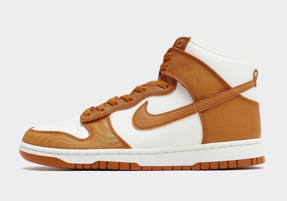 Nike Dunk High Nylon Pecan Brown 1