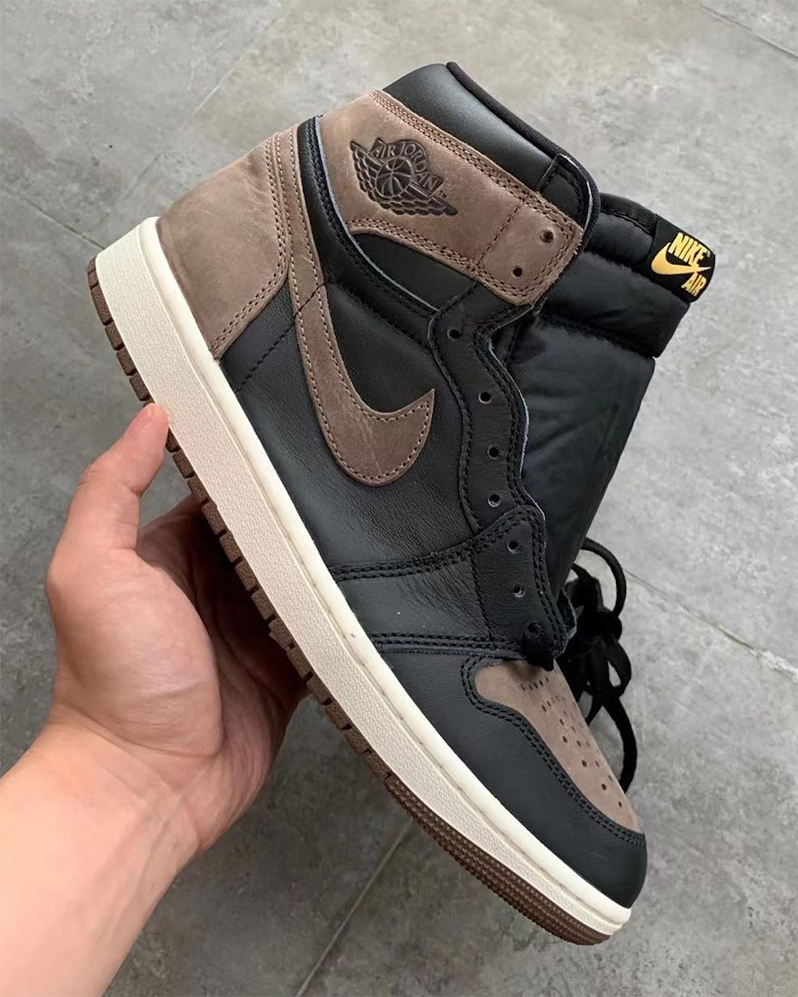 Palomino Jordan 1 Dz5485 020 2