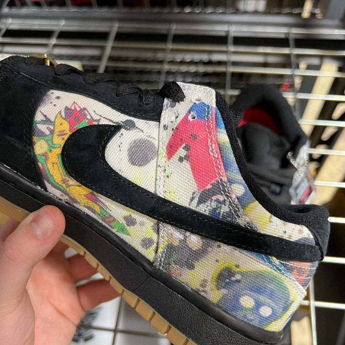 Supreme Nike Sb Dunk Low 2023 Photos 3