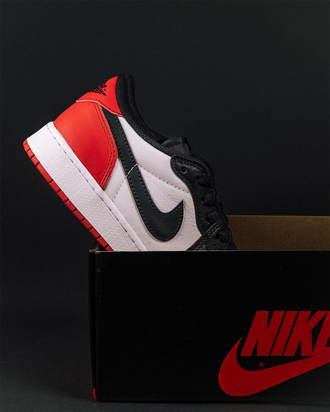 Jordan 1 Low Og Black Toe 2023 1