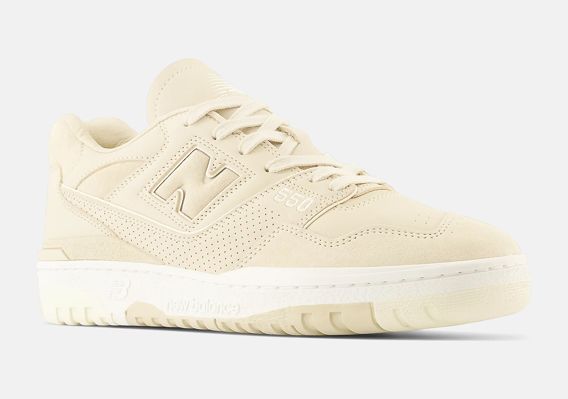 The New Balance 550 Goes Out For A "Light Milk Tea"