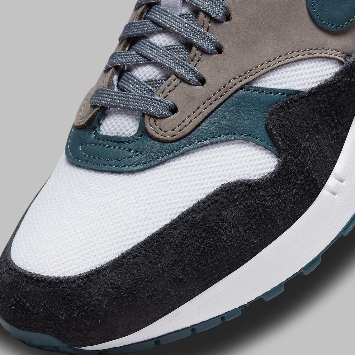 Nike Air Max 1 Fj0698 100 1