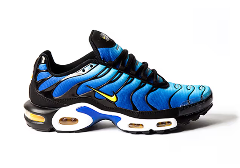 Nike Air Max Plus OG "Hyper Blue" Returning In 2024