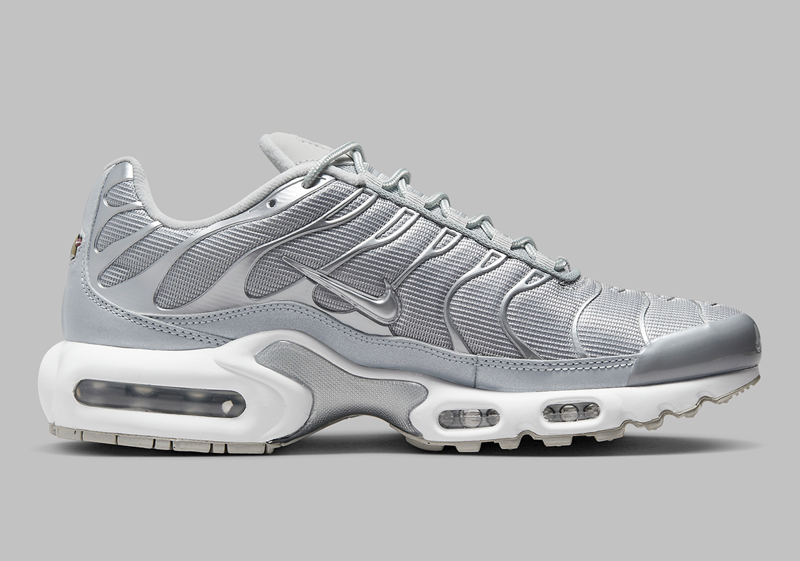 Nike Air Max Plus Metallic Silver Grey Fog Fj1012 095 3