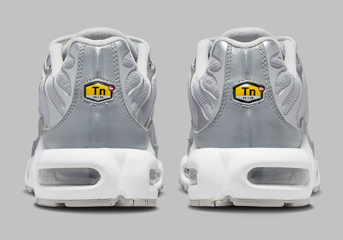 Nike Air Max Plus Metallic Silver Grey Fog Fj1012 095 4